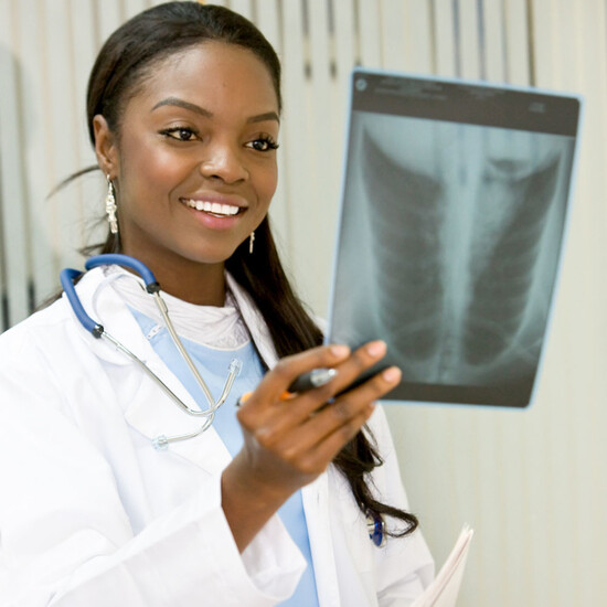 Dr. Hind HENZAZI - Pneumologue