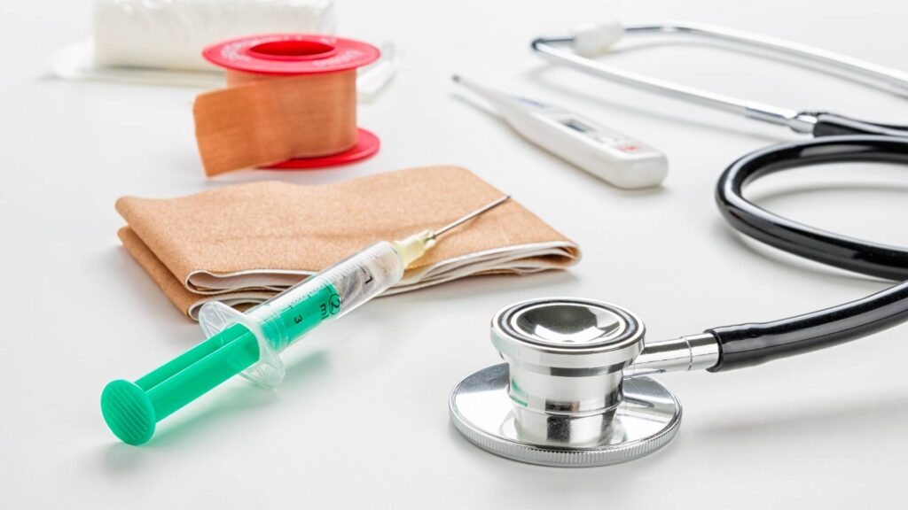 Quels sont les consommables médicaux essentiels pour un cabinet médical ?