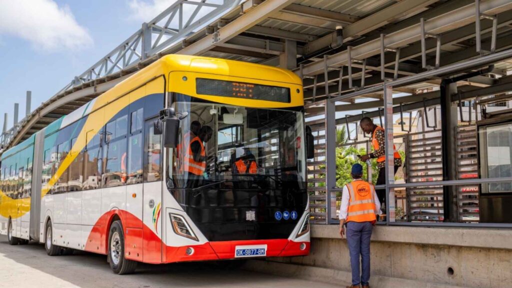 Les Véhicules Électriques : Une Révolution pour le Transport en Commun au Sénégal